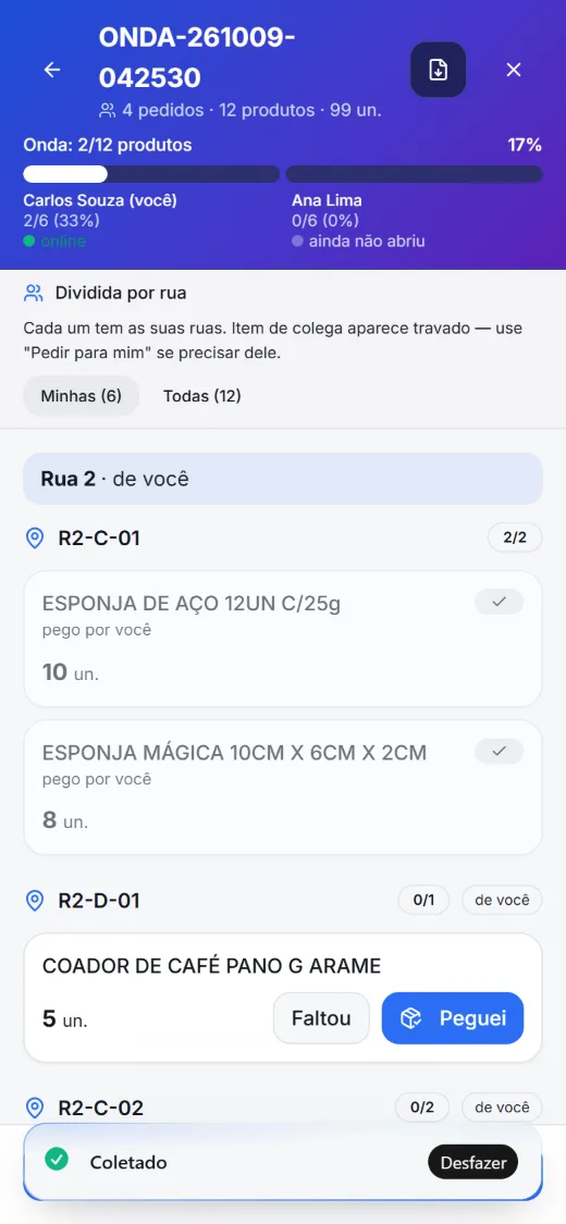 Separação no celular do Carlos: Rua 2, endereço R2-C-01 com os dois itens já pegos